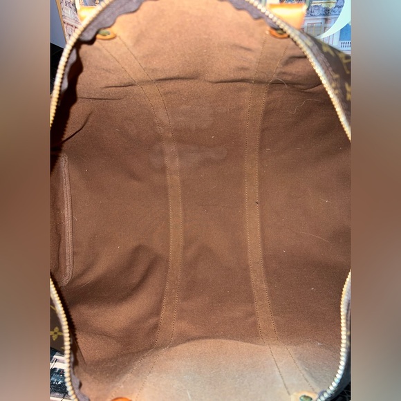 Louis Vuitton Keepall Bandoulière 50 - Picture 10 of 11